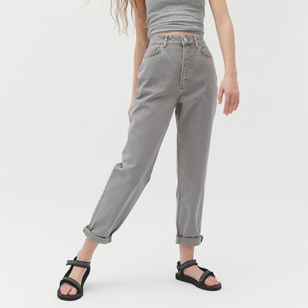 UO BDG High-Waisted Mom Jean